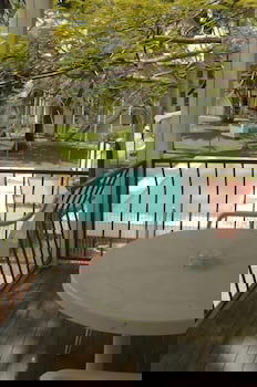 Ocean Breeze Units - Mackay Tourism 1