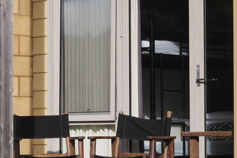 Sow And Piglets Guesthouse - Mackay Tourism 3