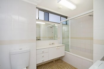 Hibiscus On The Beach - Mackay Tourism 4