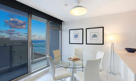 Hibiscus On The Beach - Mackay Tourism 6