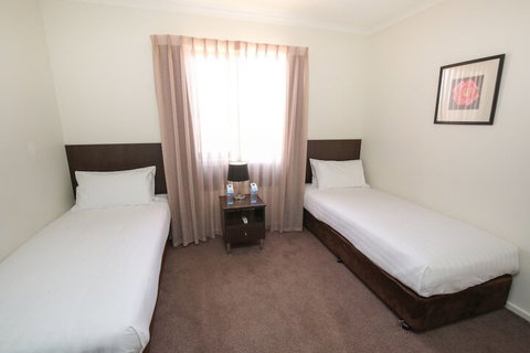 Aquarius Apartments And Cabins - Mackay Tourism 4