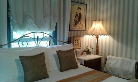 Marys Place B & B - Mackay Tourism 0