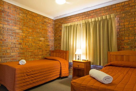 Mansfield Country Resort - Mackay Tourism 1