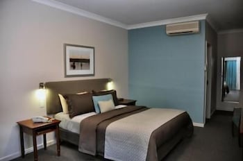 Pastoral Hotel Motel - Mackay Tourism 3