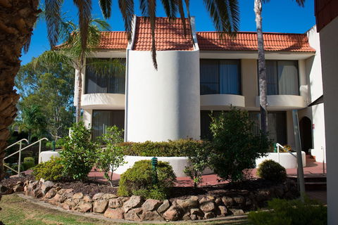 Capri Waters Country Club - Mackay Tourism 4