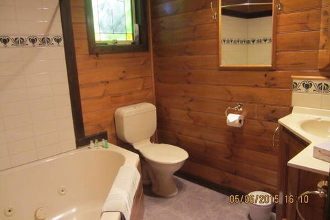 Willowlake Cottages - Mackay Tourism 3