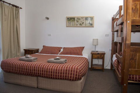 Delatite Apartments Timbertop & Fir - Mackay Tourism 6