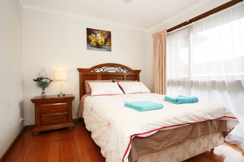 40 Thames Holiday Unit - Mackay Tourism 2