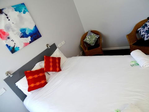 Mercury Motor Inn - Mackay Tourism 1