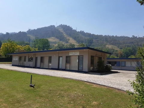 Mt Beauty Motor Inn - Mackay Tourism 0