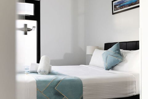 RNR Serviced Apartments North Melbourne - Mackay Tourism 6