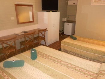 Barcaldine Country Motor Inn - Mackay Tourism 4