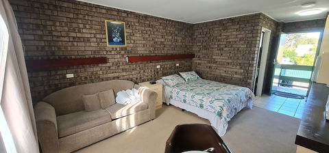 Sussex Inlet Motel - Mackay Tourism 4