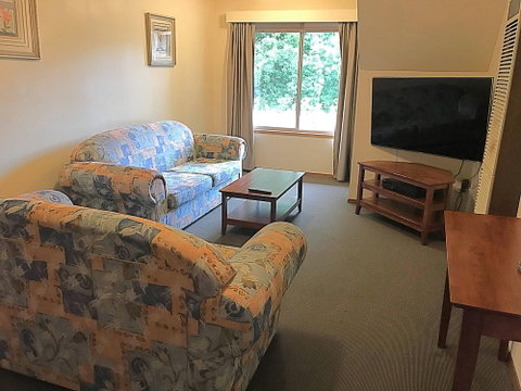 AAt 28 Goldsmith Motel - Mackay Tourism 3