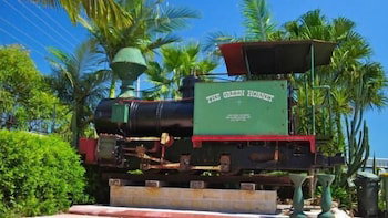 A Railway Lodge - Mackay Tourism 1