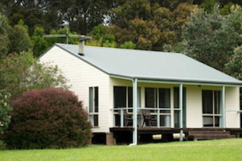 Mystery Bay Cottages - Mackay Tourism 0