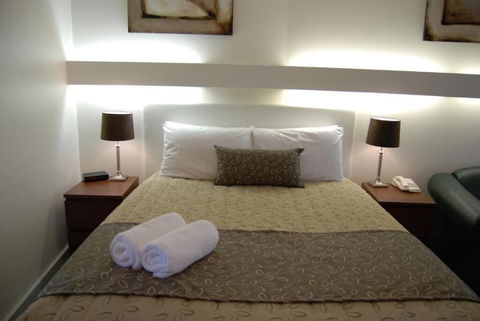 Connells Motel & Serviced Apartments - Mackay Tourism 4