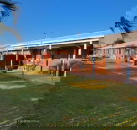 Morayfield Tavern  Motel - Mackay Tourism
