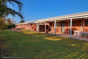 Morayfield Tavern & Motel - Mackay Tourism 0