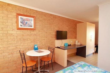Morayfield Tavern & Motel - Mackay Tourism 3