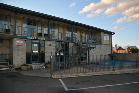 Adrian Motel - Mackay Tourism 1