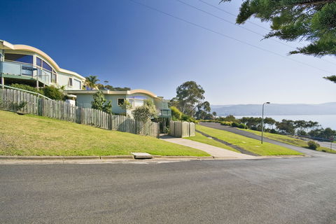 PierView Apartments - Mackay Tourism 0