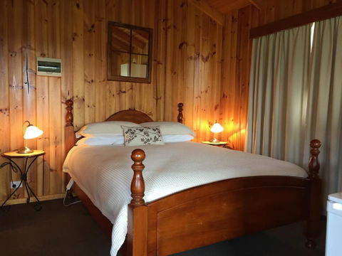 Duffys Country Accommodation - Mackay Tourism 1