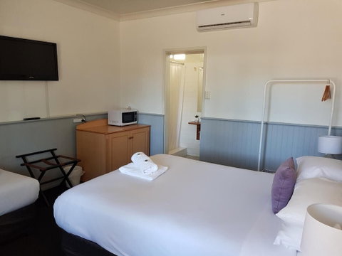 Squid Ink Motel - Mackay Tourism 2