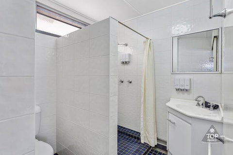 Lake Tinaroo Holiday Park - Mackay Tourism 7