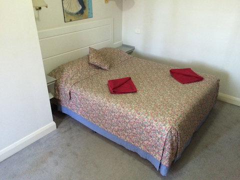 Monarch Motel Hotel - Mackay Tourism 1