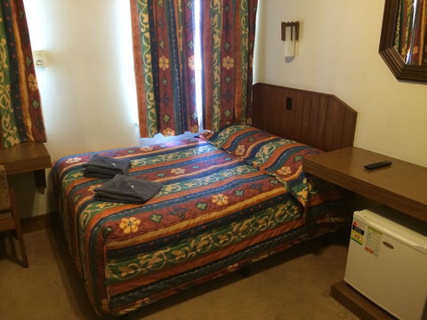 Monarch Motel Hotel - Mackay Tourism 2