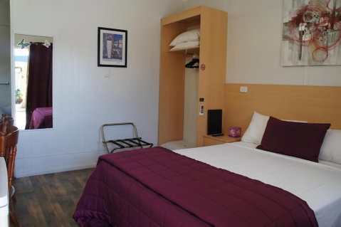 Ayrline Motel - Mackay Tourism 4