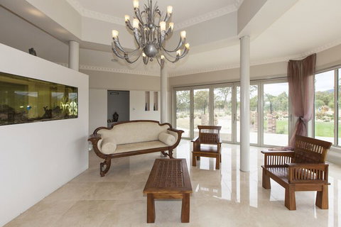 Aurora Manor Rooms - Mackay Tourism 1