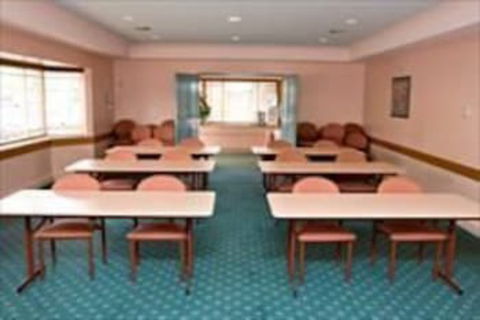 Young Federation Motor Inn - Mackay Tourism 6