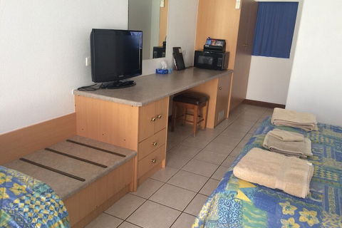 Paraway Motel - Mackay Tourism 3