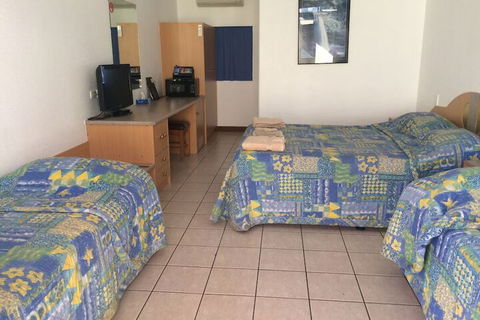 Paraway Motel - Mackay Tourism 4