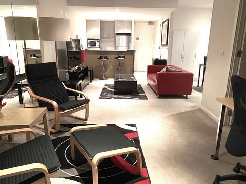 Spacious Seaviews - Mackay Tourism 3