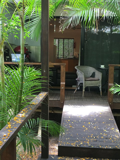 Sunbird Gardens - Mackay Tourism 3