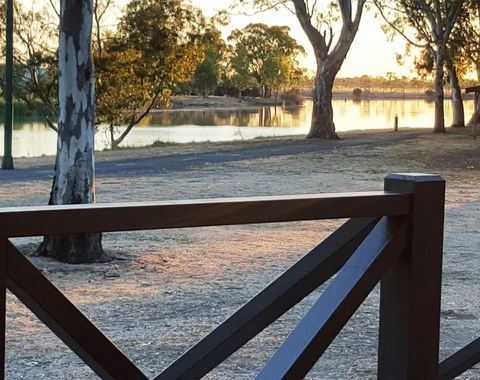 Horsham Riverside Caravan Park - Mackay Tourism 6