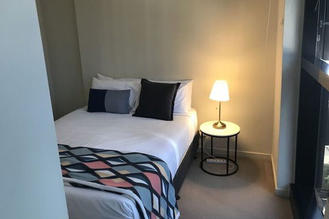 DreamHost Apartments At Collins - Mackay Tourism 4