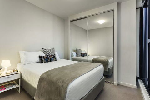 DreamHost Apartments At Collins - Mackay Tourism 7