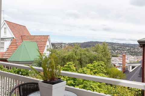 Highbury Apartments - Mackay Tourism 4