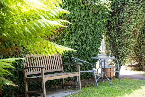 Battery Point Boutique Accommodation - Mackay Tourism 2