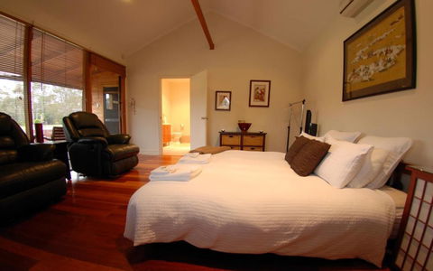 Goolwa Spa & River Retreat House - Mackay Tourism 1