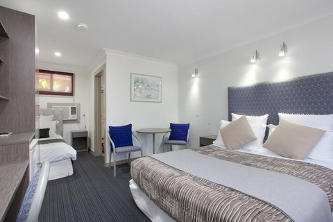 Sapphire Palms Motel - Mackay Tourism 7