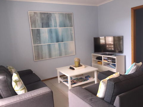 Salty Air Apartments Kingscote Kangaroo Island - Mackay Tourism 3