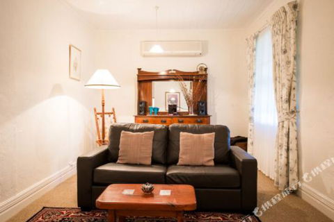 Georgies Cottage - Mackay Tourism 6