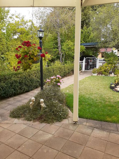 Travellers Rest B & B - Mackay Tourism 5