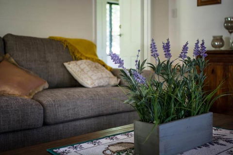 Ronday Voo Bed & Breakfast - Mackay Tourism 6