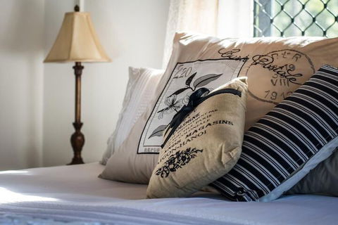 Ronday Voo Bed & Breakfast - Mackay Tourism 7